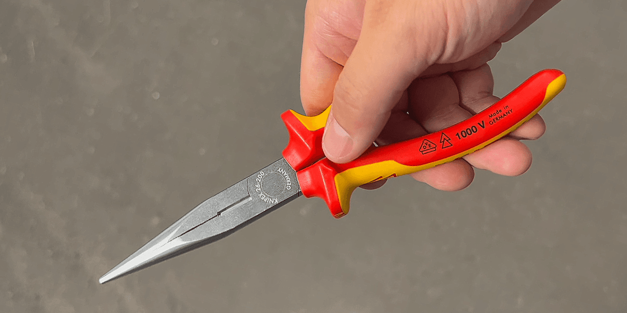 The Thumb Recess: Enhancing Ergonomics and Precision in KNIPEX VDE Pliers